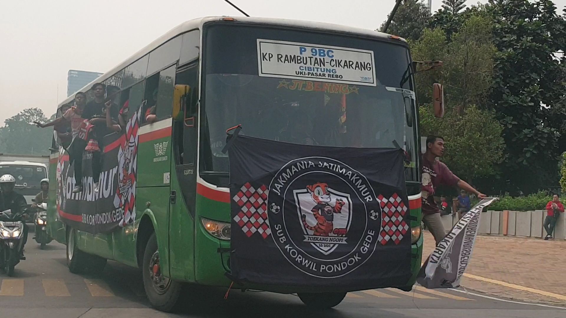 suporter-persija-jakarta-vs-arema-fc-1.jpg
