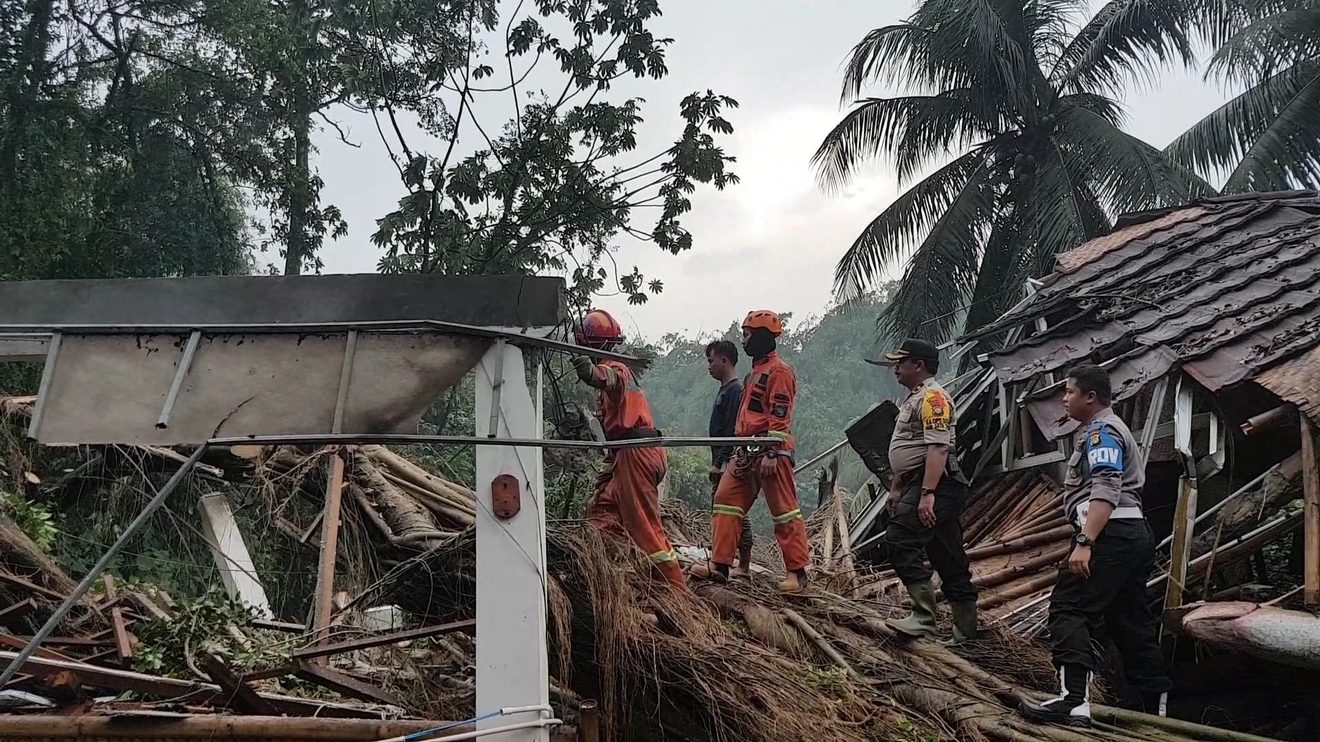 susi-meninggal-dunia-di-rumah-makan-pondok-gurame.jpg