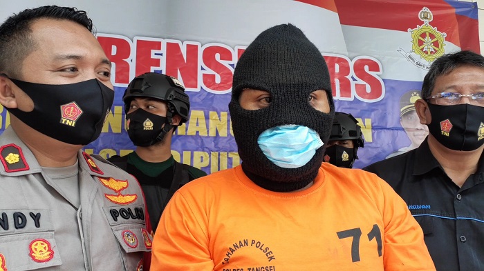 sutanto-tersangka-pembakaran-rumah-jumat-782020.jpg