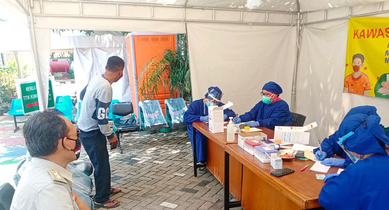 swab-test-di-kecamatan-kelapa-gading.jpg