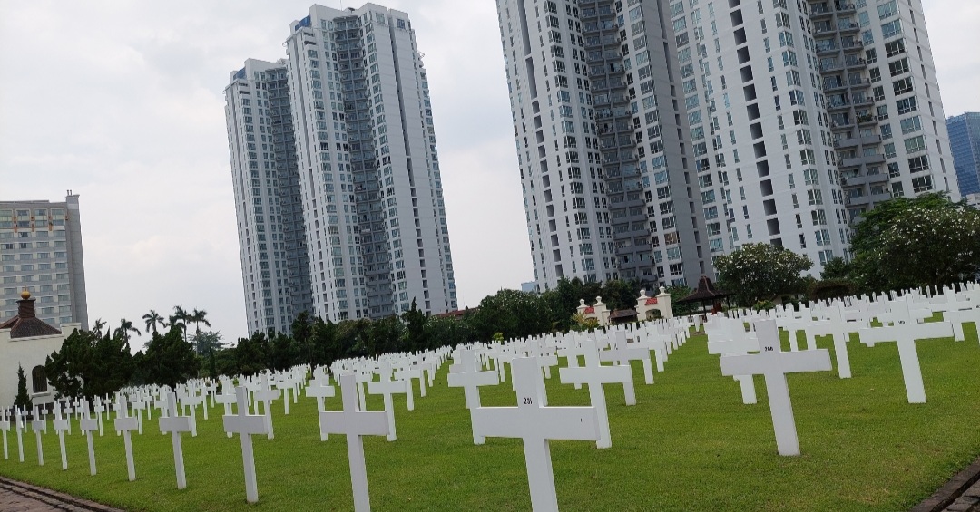 taman-makam-kehormatan-belanda-ereveld-menteng-pulo-di-menteng-dalam-tebet.jpg