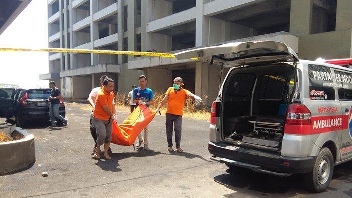 Teka-teki Isi Surat Mahasiswi Kedokteran Unair yang Tewas di Mobil, Ayahnya Datangkan Penerjemah