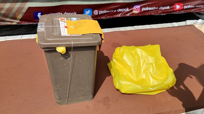 Polisi Tangkap Wanita yang Tega Buang Bayinya di Dalam Tempat Sampah Rumah Sakit di Depok