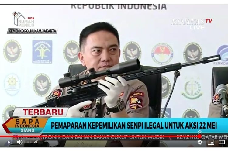 tiga-senjata-api-ilegal-yang-diduga-akan-digunakan-para-tersangka-aksi-22-mei.jpg