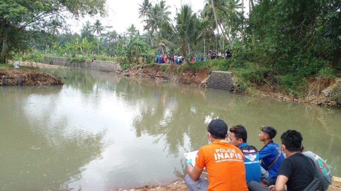 tim-inafis-polres-ciamis-di-lokasi-11-pelajar-di-ciamis-mati-tenggelam-untuk-olah-tkp.jpg