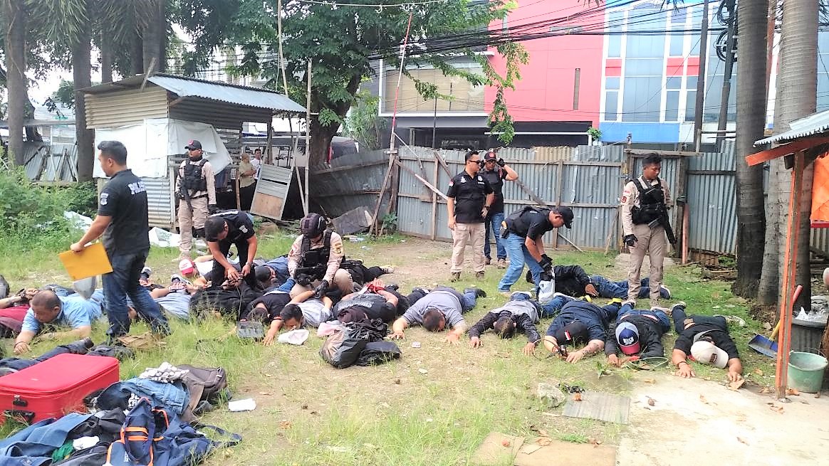 tim-pemburu-preman-polres-jakbar_20180417_113023.jpg