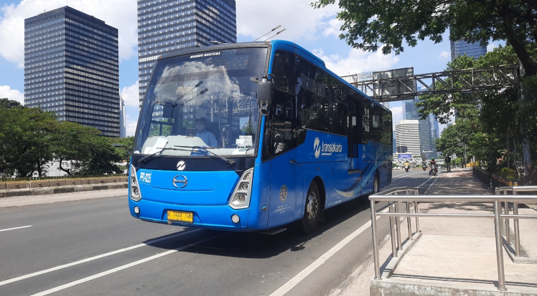 transjakarta-tetap-beroperasi-melayani-pelanggan-bersyarat-strp.jpg