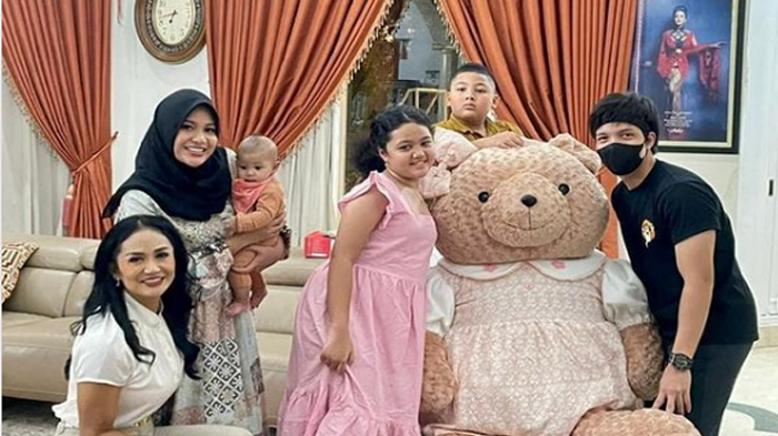 Aurel dan Atta Halilintar Rayakan Ultah Amora, Raul Lemos Pertanyakan Keberadaan Azriel Hermansyah