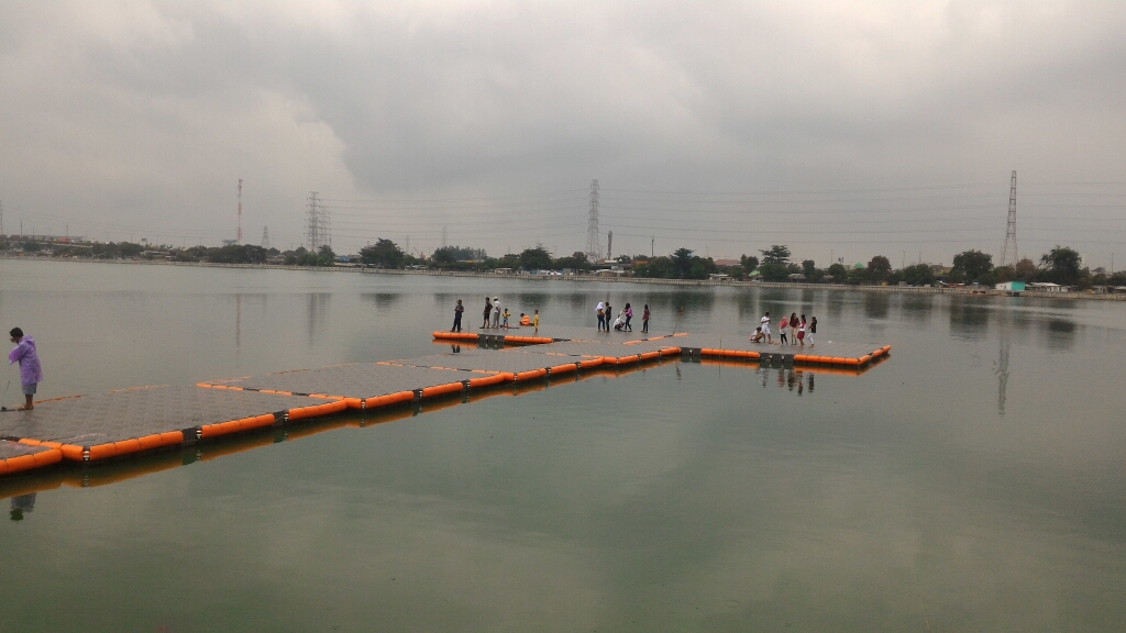 Warga dan Remaja Manfaatkan Palka ADP di Waduk Cincin Buat Memancing dan Swafoto