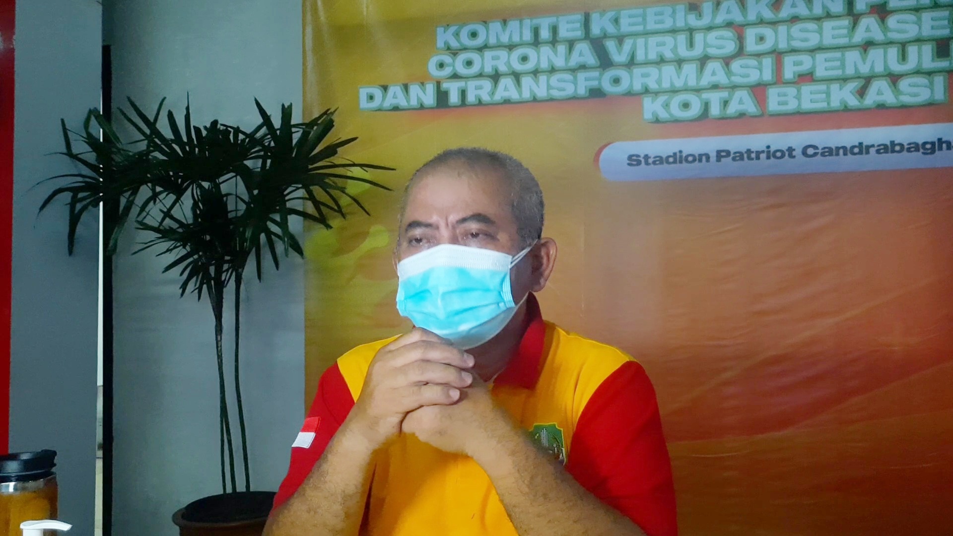 wali-kota-bekasi-rahmat-effendi-di-stadion-patriot-candrabhaga-bekasi-rabu-772021.jpg
