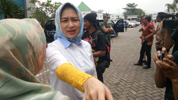 wali-kota-tangerang-selatan-airin-rachmi-diany-selepas-menghadiri-acara.jpg