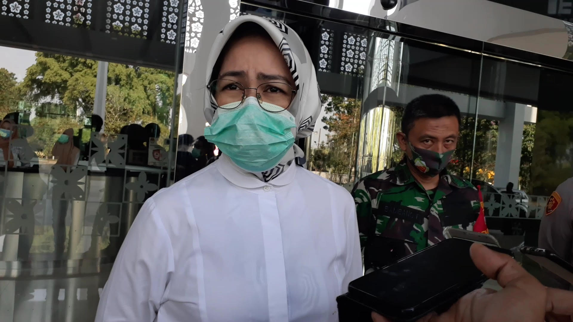 wali-kota-tangsel-airin-rachmi-diany-di-kantor-pemkot-tangsel-jalan-maruga.jpg