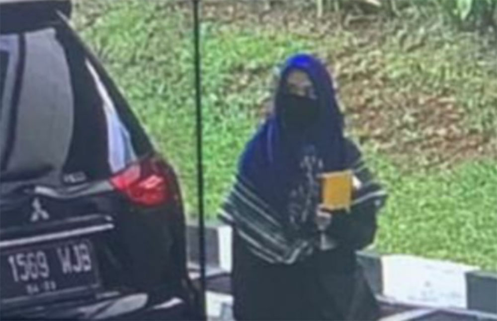 wanita-terduga-teroris-penyerang-mabes-polri.jpg