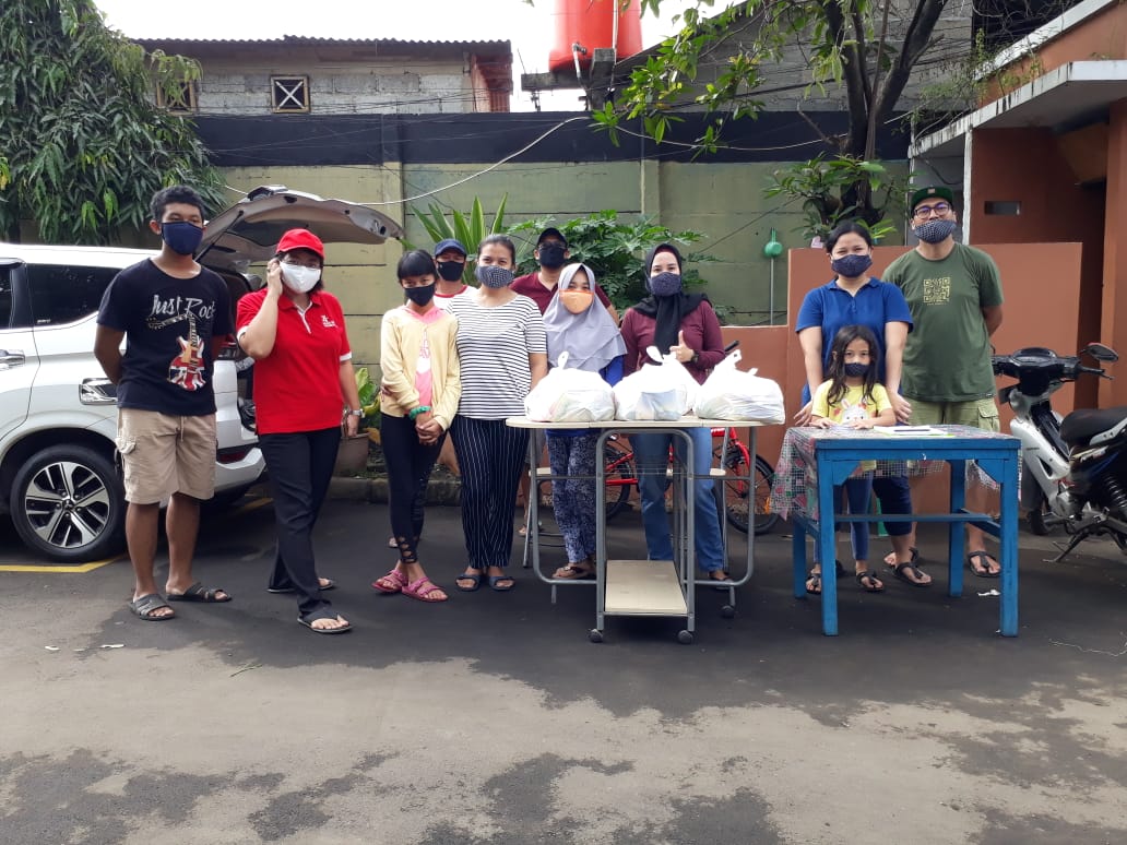 Dengar Curhatan Ketua RT, Ismunandar Ajak Warga Komplek Bagikan Sembako untuk Wilayah Sekitarnya