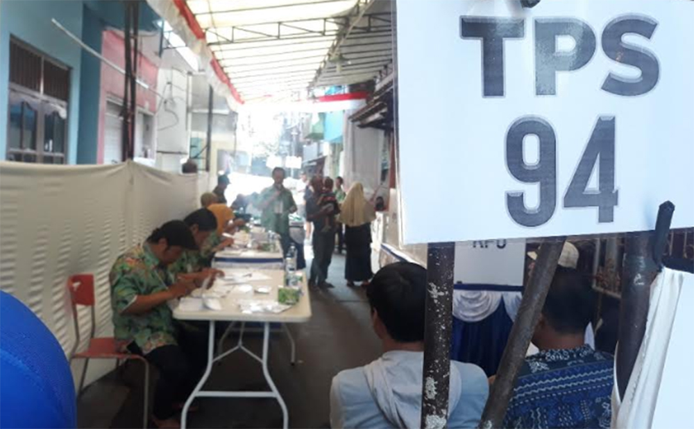 warga-grogol-utara-di-tps-94.jpg