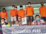 2-sindikat-penipu-sms-blast-1.jpg