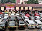 31-unit-mobil-curian-di-depok-rabu-1592021.jpg
