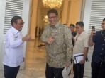 ACUNGKAN-JEMPOL-Momen-Gubernur-DKI-Jakarta-Pramono-Anung-1.jpg