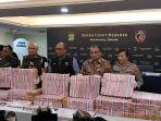 Barang-bukti-uang-palsu-senilai-Rp-22-miliar-di-Polda-Metro-Jaya.jpg
