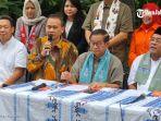 Cak-Lontong-mengumumkan-perolehan-suara-Pilkada-Jakarta-2024.jpg
