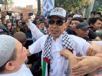 Eks-tokoh-FPI-Munarman-usai-bebas-murni-dari-Lapas-Salemba-Jakarta-Pusat-Senin-30102023.jpg