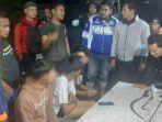 Empat-remaja-tanggung-membawa-celurit-dan-stik-golf-untuk-tawuran.jpg