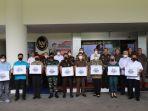 Kejagung-RI-menyalurkan-bantuan-bagi-korban-gempa-bumi-di-Cianjur.jpg