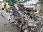 Kondisi-mobil-Gran-Max-yang-terlibat-kecelakaan-maut-di-Tol-Jakarta-Cikampek-KM-58.jpg