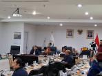 LAHAN-MAKAM-KRITIS-Rapat-kerja-Komisi-D-DPRD-DKI-Jakarta.jpg