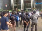 Massa-Aliansi-Pemuda-Peduli-Rakyat-Indonesia-APPRI-menggelar.jpg