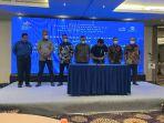 Penyerahan-penghargaan-pada-ajang-Operator-Awards-dari-PT-Transjakarta.jpg