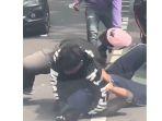 Sebuah-video-yang-menampilkan-seorang-pria-membanting-wanita-di-Jalan-Mahakam-2-Jaksel.jpg