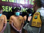 Tiga-pengedar-sabu-yang-diamankan-Polsek-Cilincing-dari-wilayah-Jakarta-Pusat.jpg