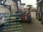 Unggahan-viral-di-media-sosial-merekam-adanya-insiden-alat-berat-dalam-area-TPK-Koja.jpg