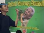 Warung-Jukut-Goreng-Samali-Milik-Epy-Kusnandar-dan-Karina-Ranau.jpg