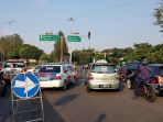 akses-menuju-pintu-gerbang-tol-halim-ditutup-dan-dialihkan_20180619_181553.jpg