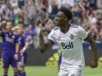 alphonso-davies-direkrut-bayern-muenchen_20180805_055419.jpg
