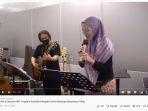 angelina-sondakh-mengamen-di-stasiun-mrt-jakarta-demi-tutupi-kebutuhan-hidupnya-dan-anak.jpg