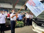anies-baswedan-lepas-mudik-gratis-pemprov-dki-jakarta-di-terminal-bus-pulogebang.jpg