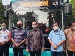 anies-baswedan-saat-peluncuran-bus-listrik-di-kawasan-monas-1.jpg