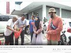 baim-wong-buat-pedagang-duren-heran.jpg