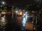 banjir-masih-merendam-jalan-lodan-raya.jpg