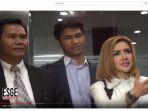 barbie-kumalasari-menyemprot-awak-media.jpg