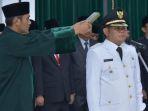 bupati-bekasi-eka-supri-atmaja-saat-dilantik-sebagai-bupati-definitif-di-gedung-sate.jpg