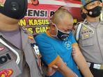 db-32-tersangka-pembakar-pacarnya-sendiri.jpg