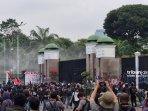demo-uutni-lagi-di-dpr.jpg