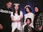 doddy-sudrajat-mayang-chika-dan-poppy-sudrajat.jpg