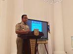 gubernur-dki-jakarta-anies-baswedan-saat-menggelar-konferenai-pers.jpg