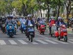 heru-naik-vespa.jpg