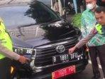 ilustrasi-pelat-palsu-plat-palsu.jpg